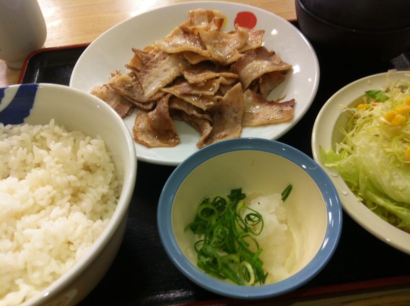 豚バラ焼肉定食